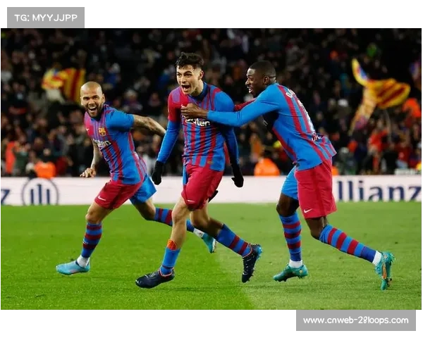 西班牙人球迷看台悬挂抗议标语，德比气氛紧张